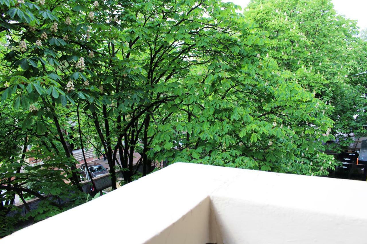 2V1 - Blloku Mac Apartment Tirana Exterior photo